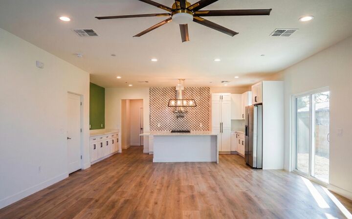 Property Photo:  13072 La Mesa Drive  CA 92240 