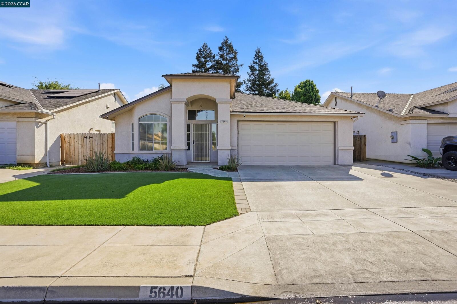Property Photo: 5640 N Wheeler Ave CA 93722