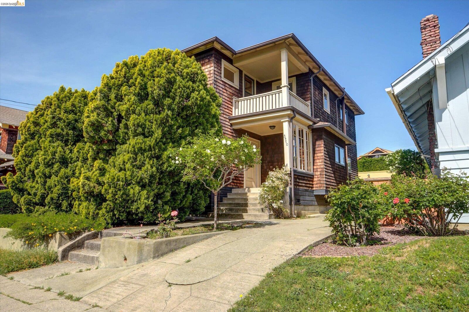 Property Photo: 5570 Taft Ave CA 94618