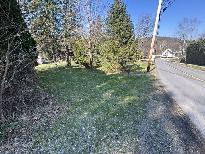 Property Photo:  138 Elm Street  PA 16353 