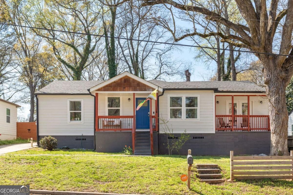 Property Photo:  1393 Byrere Terrace SW  GA 30310 