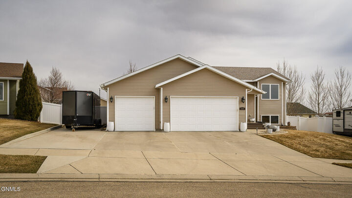 Property Photo: 5505 Yukon Drive ND 58503