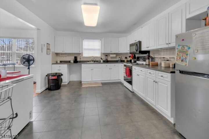 Property Photo:  123 Malden Ter  NJ 07205 