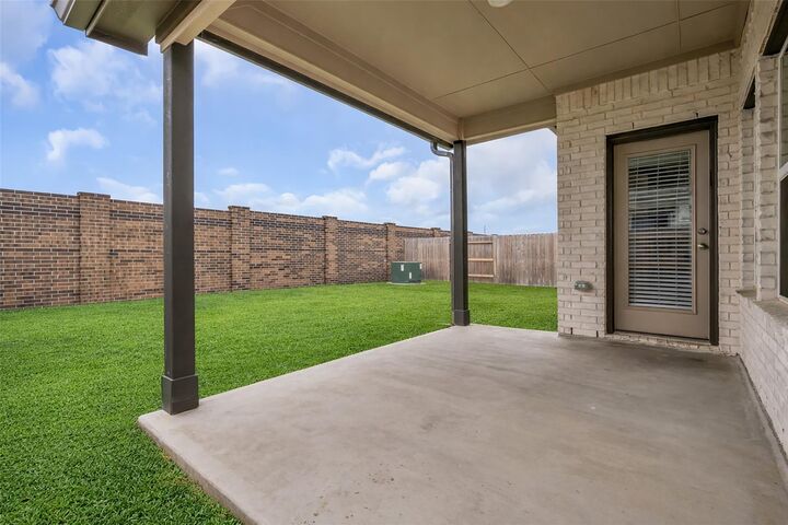 Property Photo:  19419 Valletta Green Drive  TX 77447 