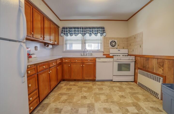 Property Photo:  173 Cambridge Ave  NJ 07307 