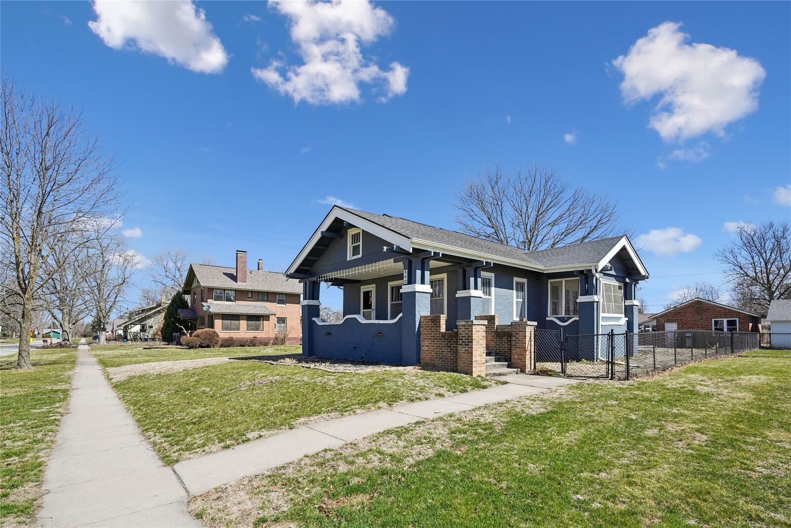 Property Photo:  340 NE Cherry Avenue  IA 50072 