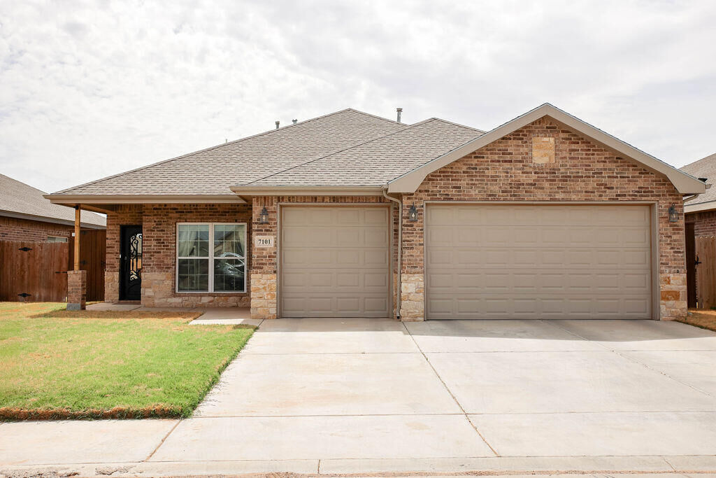 Property Photo:  7101 22nd Place  TX 79407 