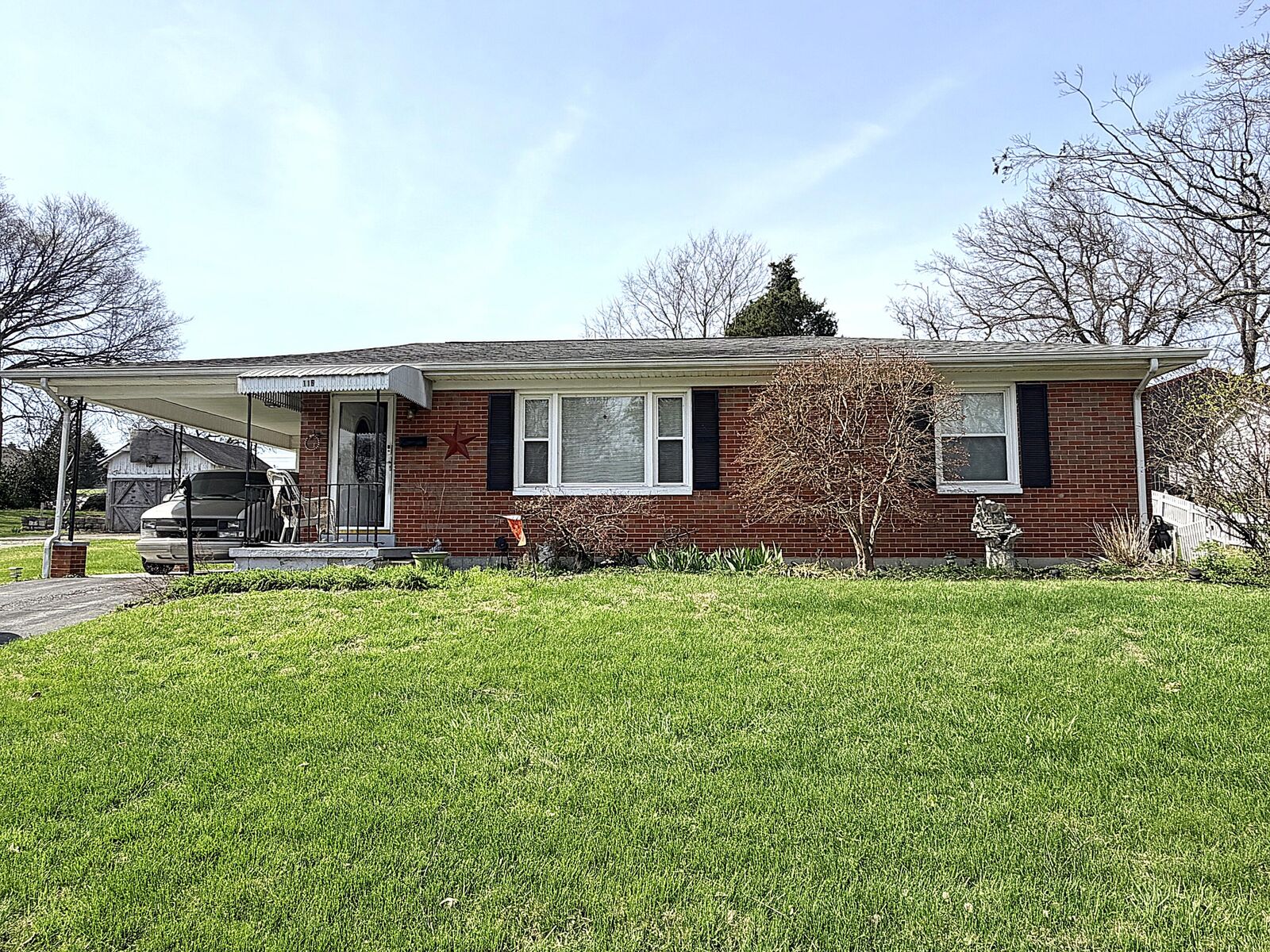 Property Photo:  116 Elkhorn Drive  KY 40601 