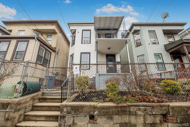 Property Photo:  13 Beach Street  NY 10550 