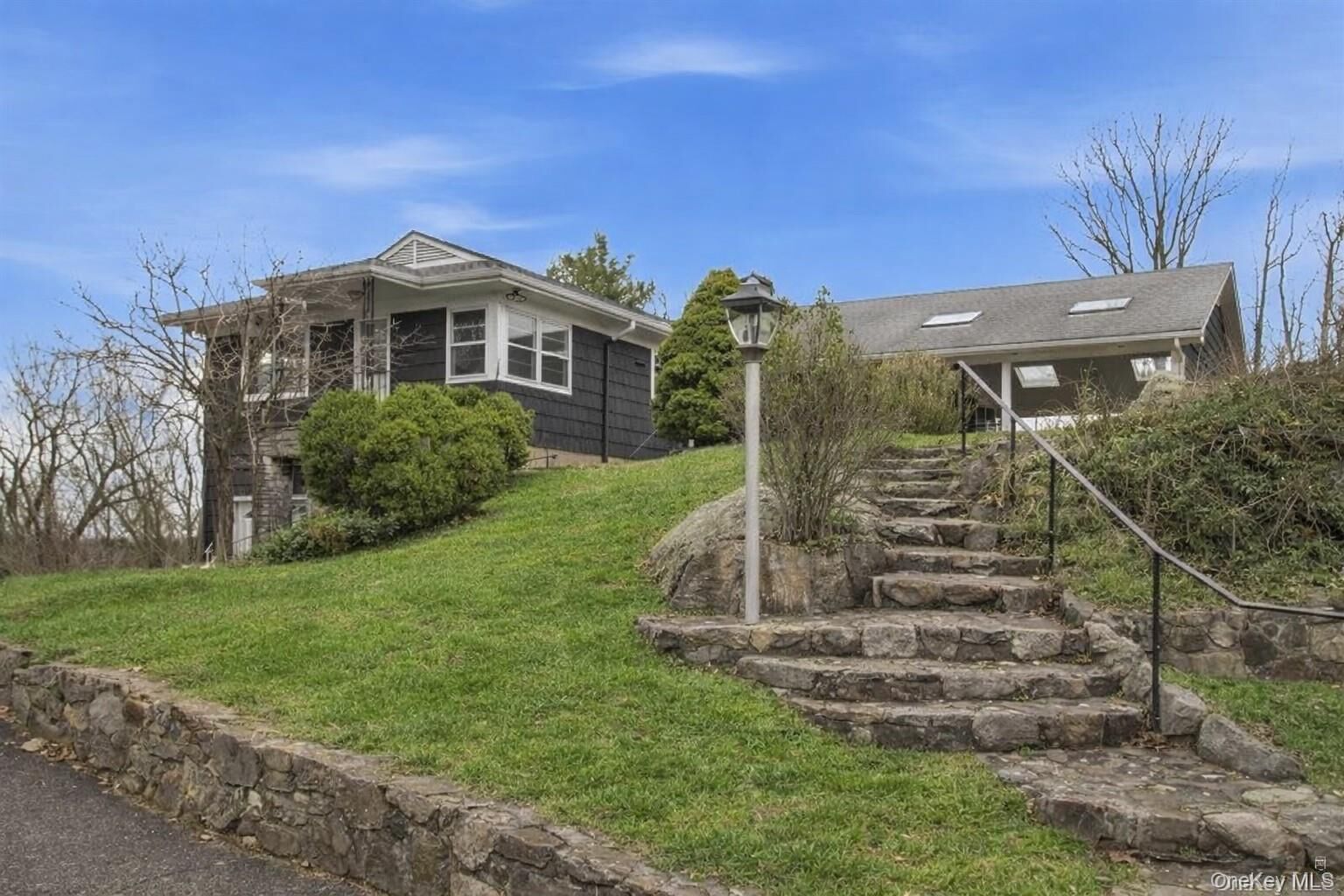 Property Photo:  27 Allapartus Circle  NY 10562 