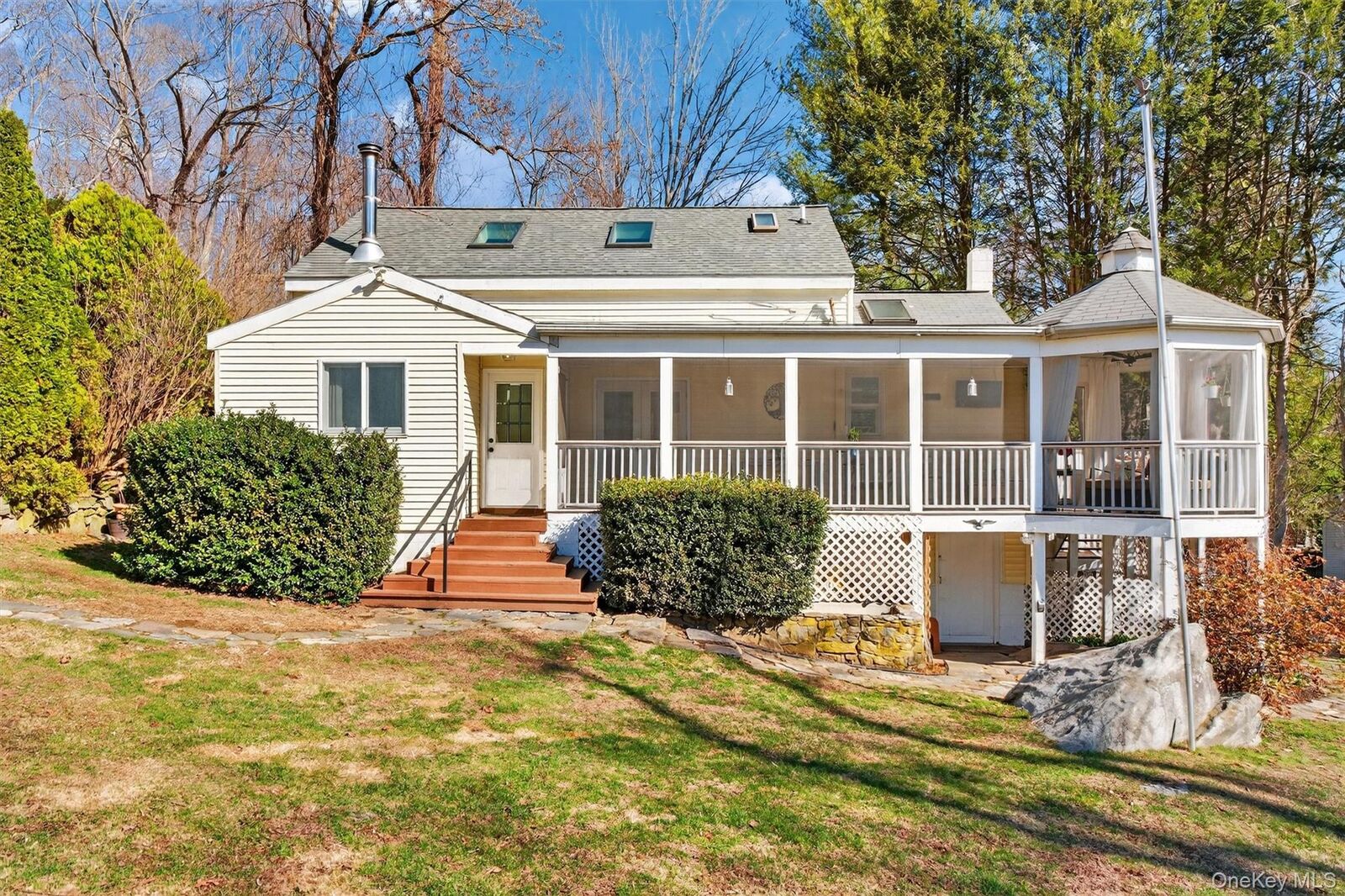 Property Photo:  255 Haviland Drive  NY 12563 