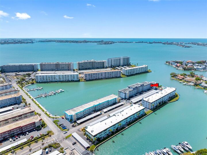 Property Photo:  5960 30th Avenue S 312  FL 33707 