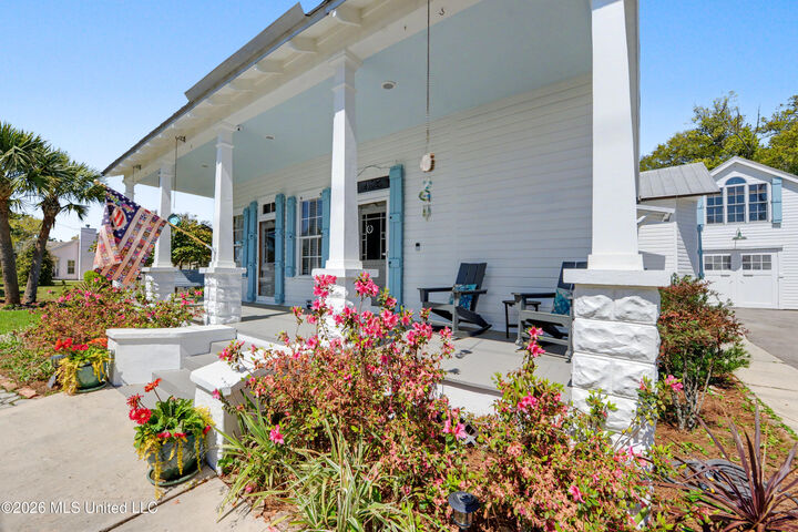 Property Photo:  405 Carroll Avenue  MS 39520 