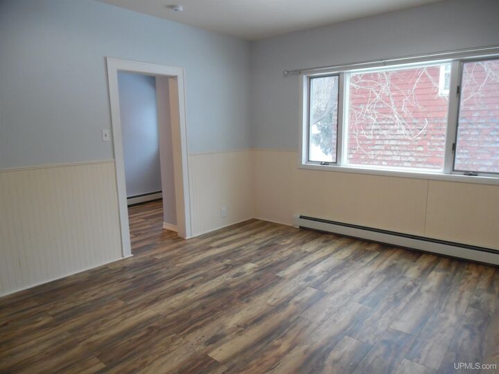 Property Photo: 440 Kearsarge Street MI 49913