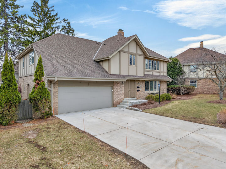 Property Photo:  3111 E Hampshire St  WI 53211 