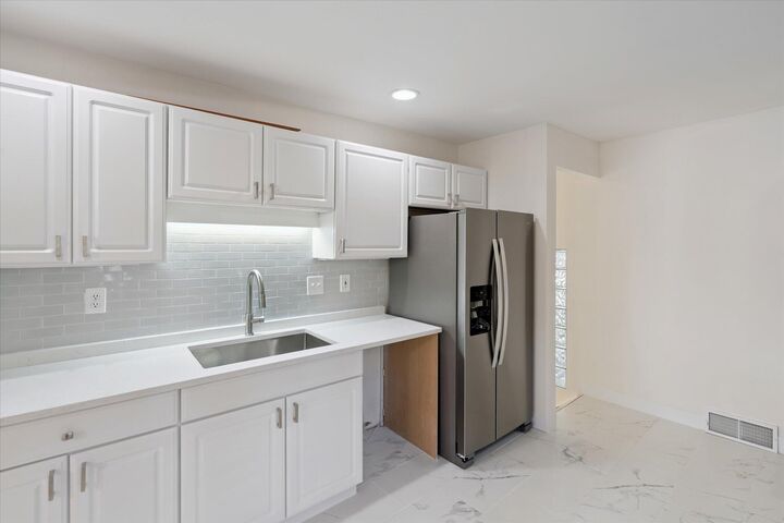 Property Photo: 1 Woodrow Court MI 49015