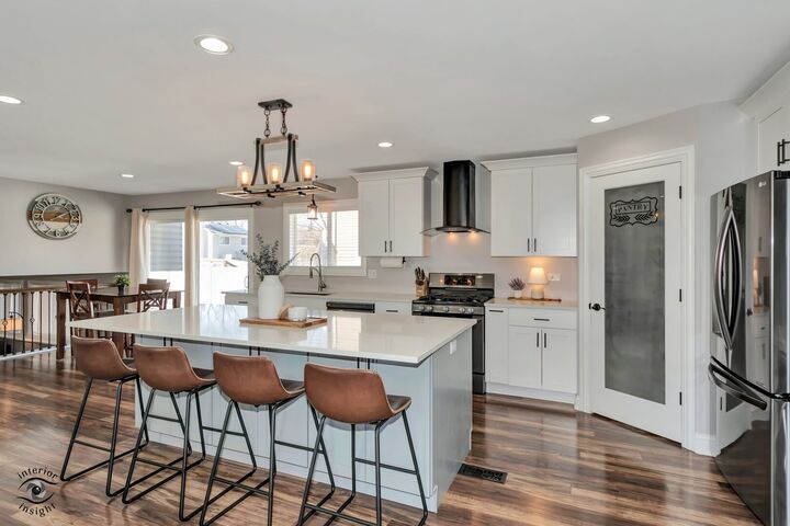 Property Photo:  13760 W Sandstone Drive  IL 60491 