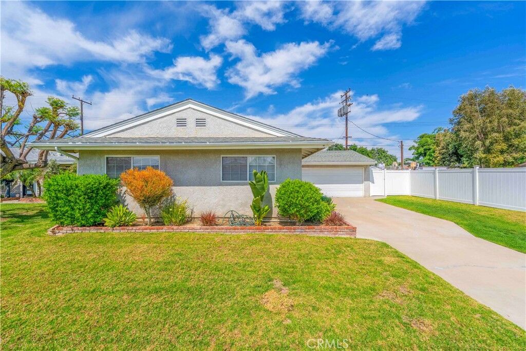 Property Photo:  5101 Myra  CA 90630 