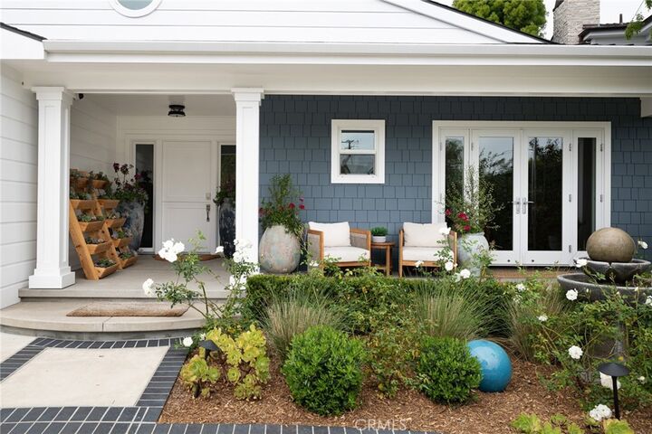 Property Photo:  519 Signal Road  CA 92663 