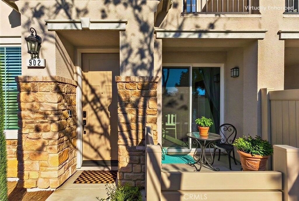 Property Photo:  41976 Isadora 902  CA 92562 