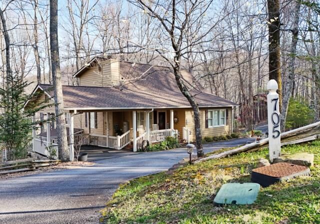 Property Photo: 705 Laurel Ridge Drive GA 30536