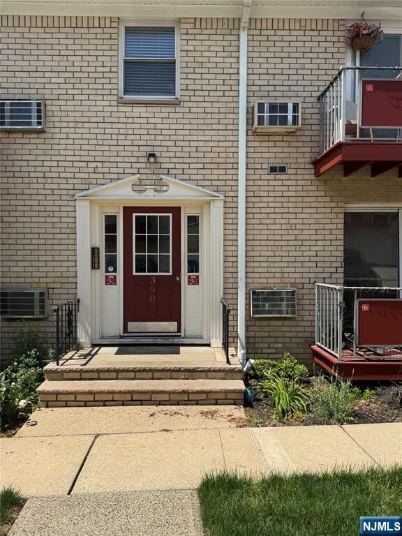 Property Photo:  386 Hoover Avenue 166  NJ 07003 