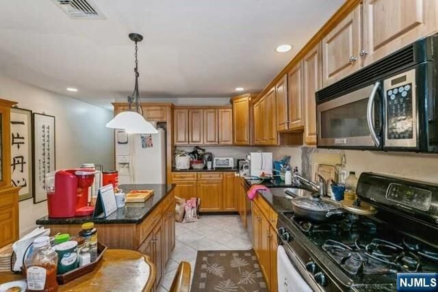 Property Photo:  341B E Columbia B  NJ 07650 