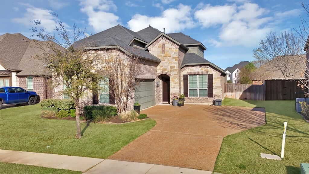 Property Photo: 1000 Merion Drive TX 76028