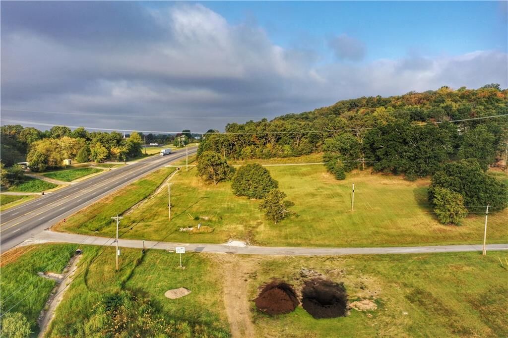 Property Photo: 2497 E Aarons Drive AR 72764