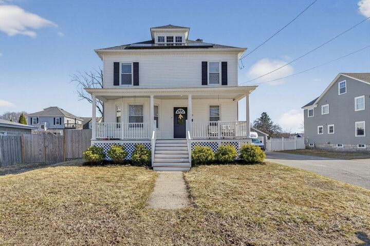 Property Photo:  173 Greenmont Ave  MA 01826 