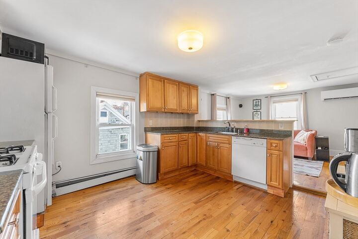 Property Photo:  42 Jefferson St 3  MA 02141 