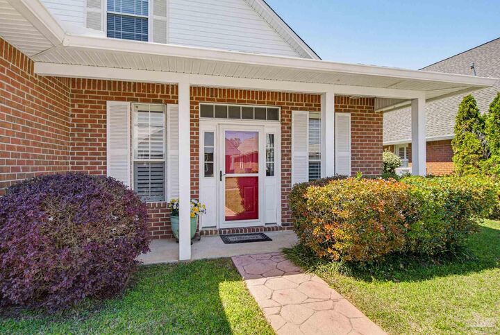 Property Photo:  60 Culpepper St  FL 32533 