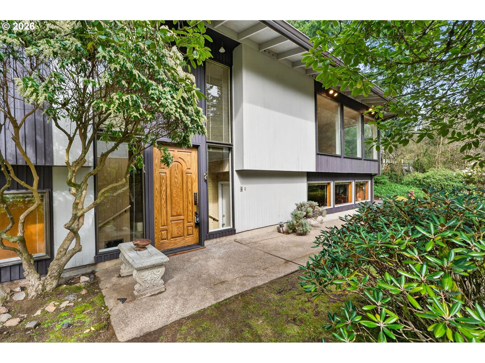 Property Photo:  1305 SW Upland Dr  OR 97221 