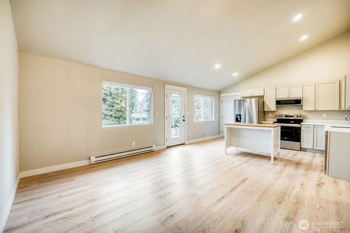 Property Photo: 20420 147th Avenue SE WA 98042