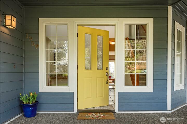 Property Photo: 1959 Rhododendron Way WA 98229