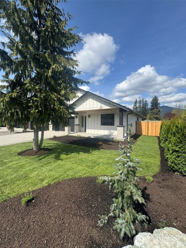 Property Photo:  1170  Darrington Street  WA 98241 