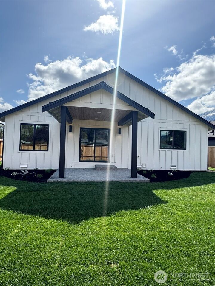 Property Photo:  1170  Darrington Street  WA 98241 