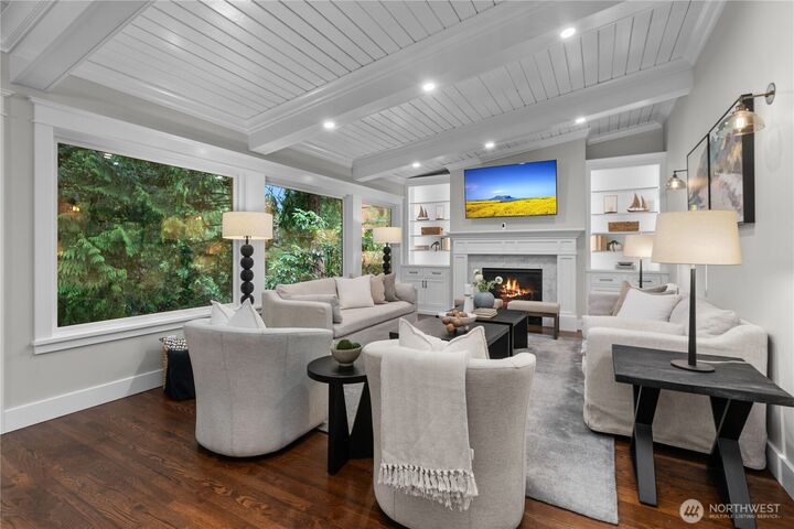 Property Photo:  3227  103rd Place NE  WA 98004 