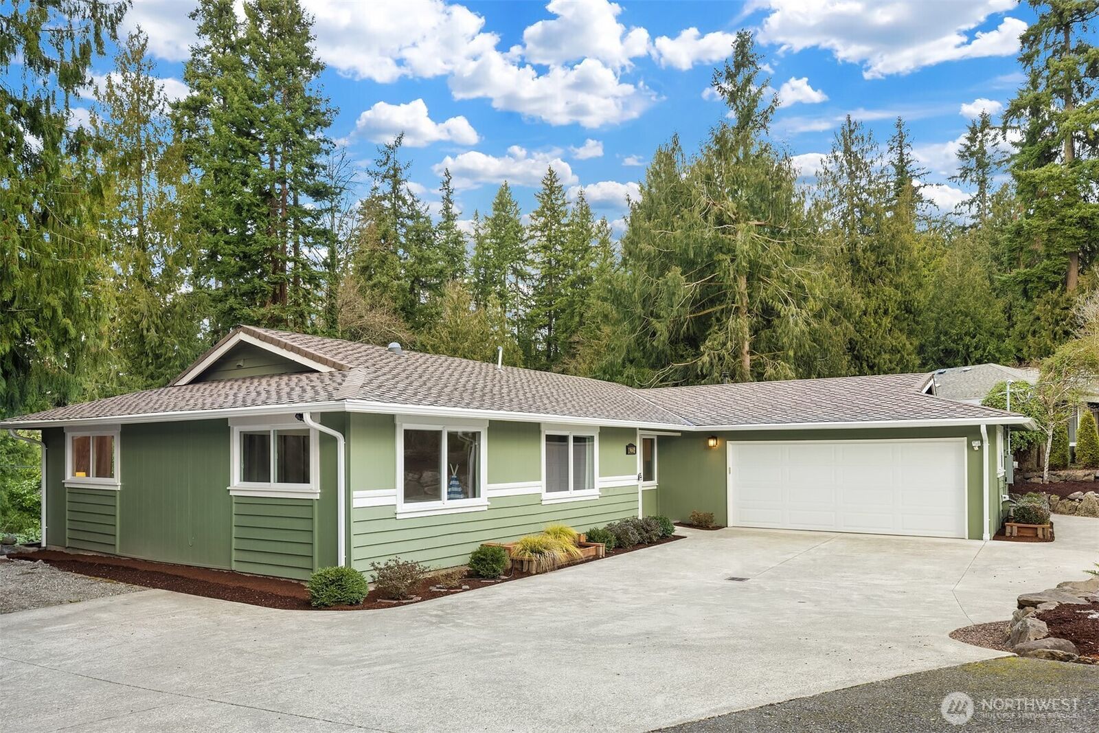 Property Photo: 19602 SE 29th Street WA 98075