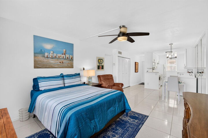Property Photo: 550 SW 2nd Avenue 125 FL 33432