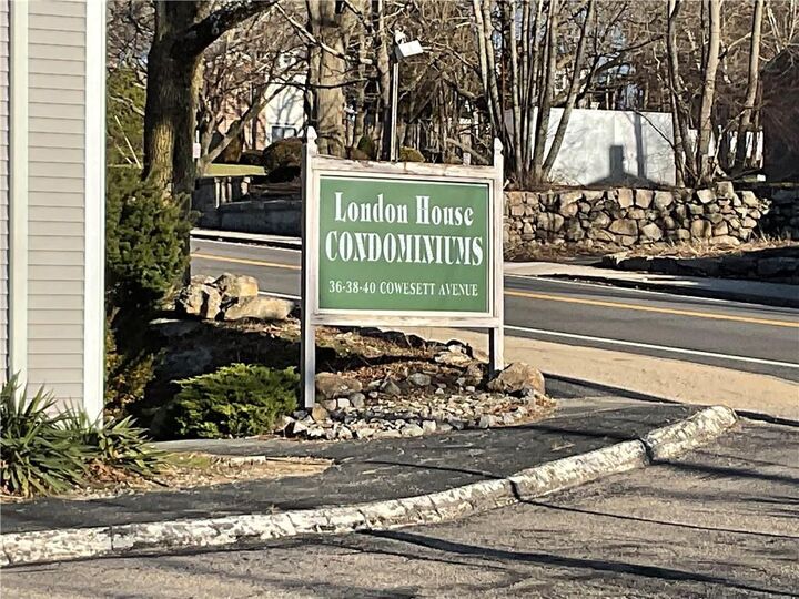 Property Photo:  36 Cowesett Avenue 3  RI 02893 