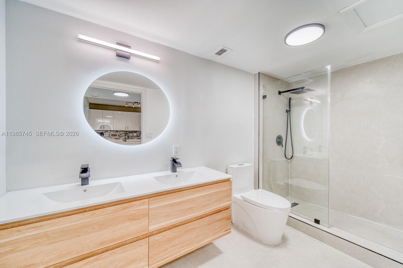 Property Photo: 2301 Collins Ave 311 FL 33139