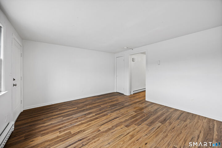 Property Photo:  9 Maple Avenue B  CT 06019 