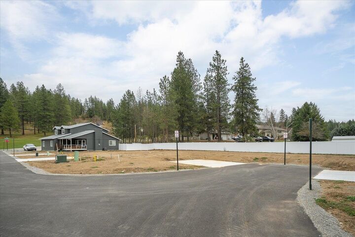 Property Photo:  4xxx E Darrell Ln Lot #2  WA 99037 
