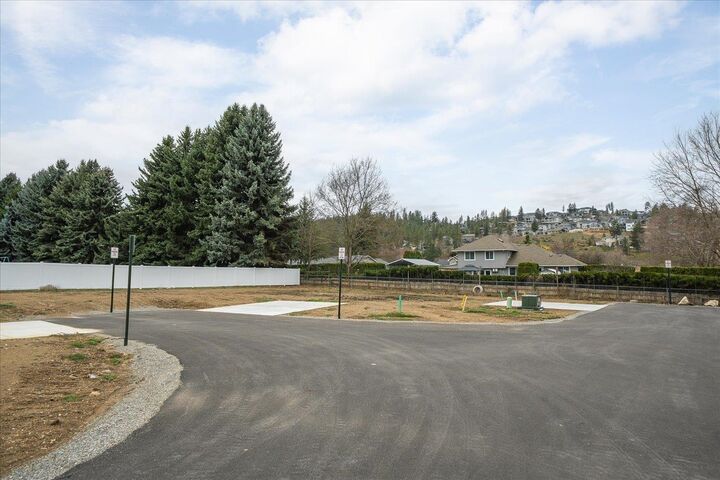 Property Photo:  4xxx E Darrell Ln Lot #6  WA 99037 