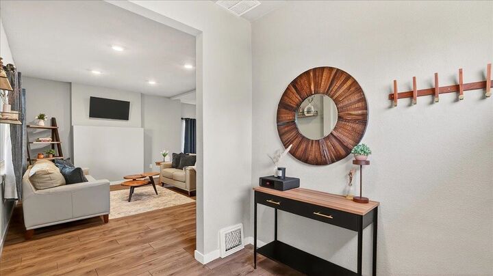 Property Photo: 2009 W Carlisle Ave WA 99205