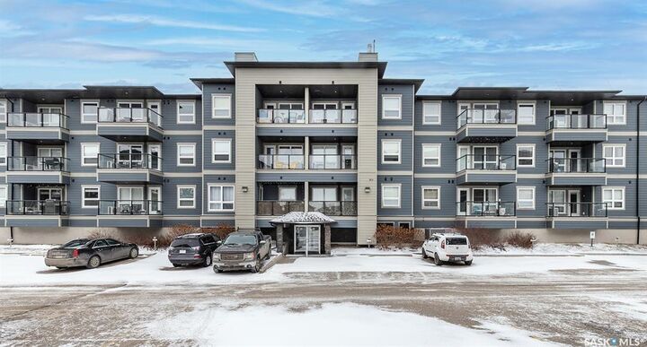 Property Photo: 108 Willis Crescent 4307 SK S7T 0W8