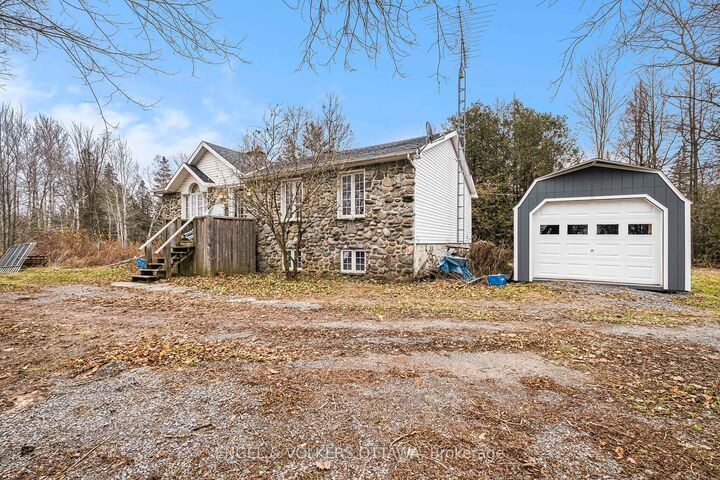 Property Photo:  4751 Pearl Road  ON K0B 1K0 
