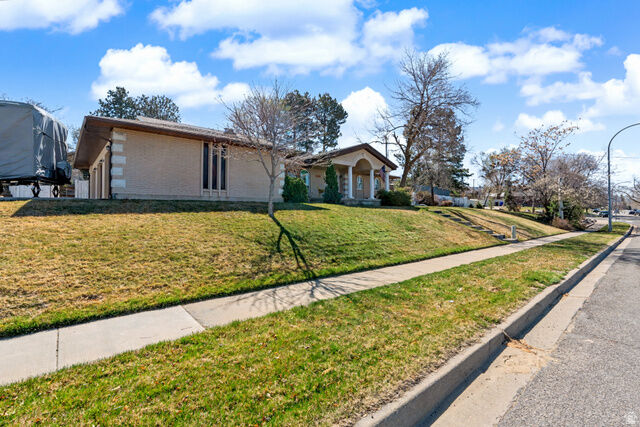 Property Photo:  1761 S Davis Blvd E  UT 84010 