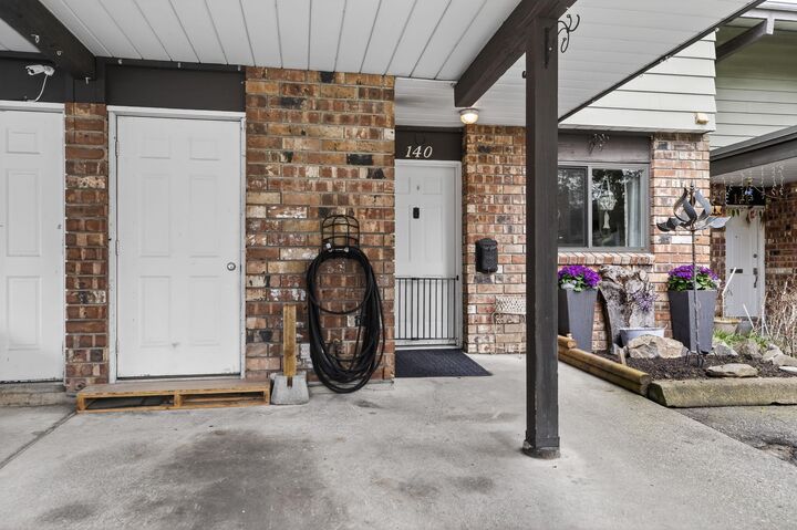 Property Photo: 7480 138 Street 140 BC V3W 6G4